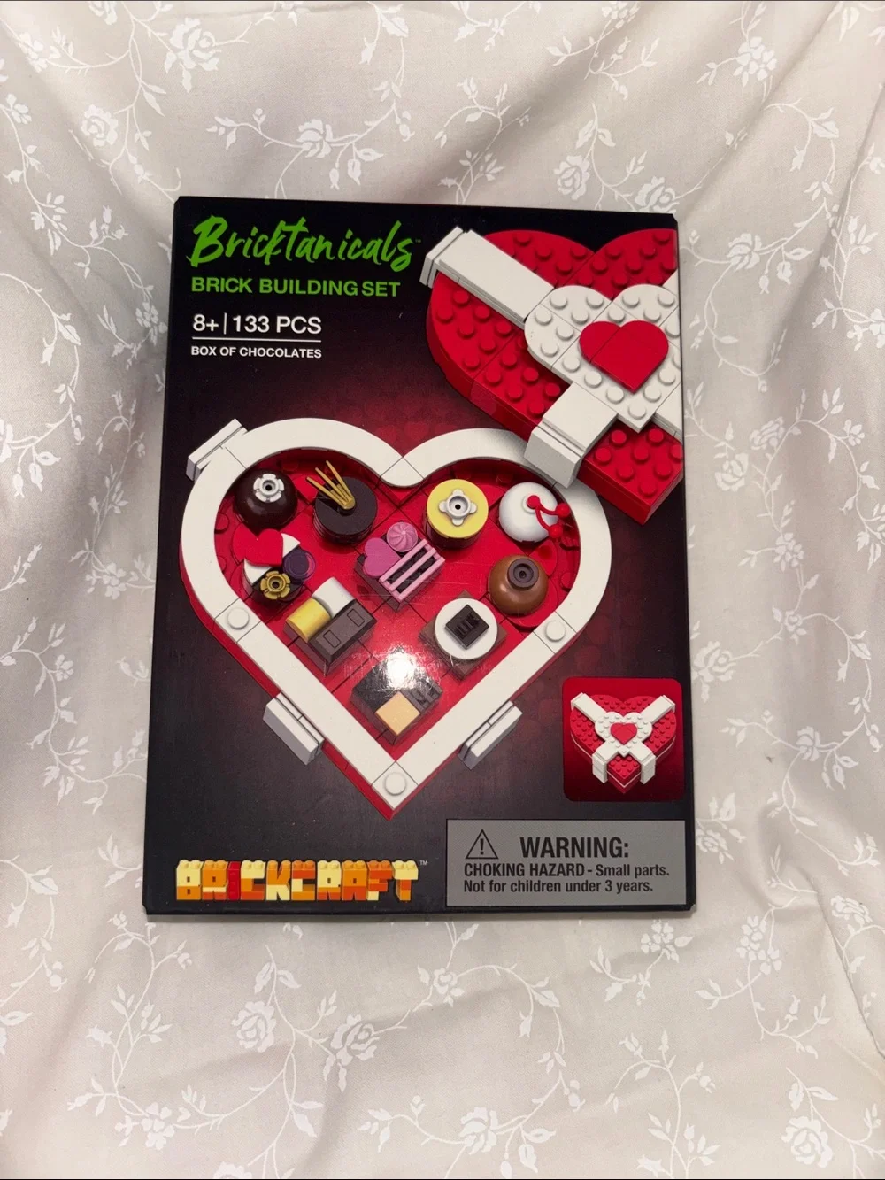 Heart-Shaped Brick Building Set - Red